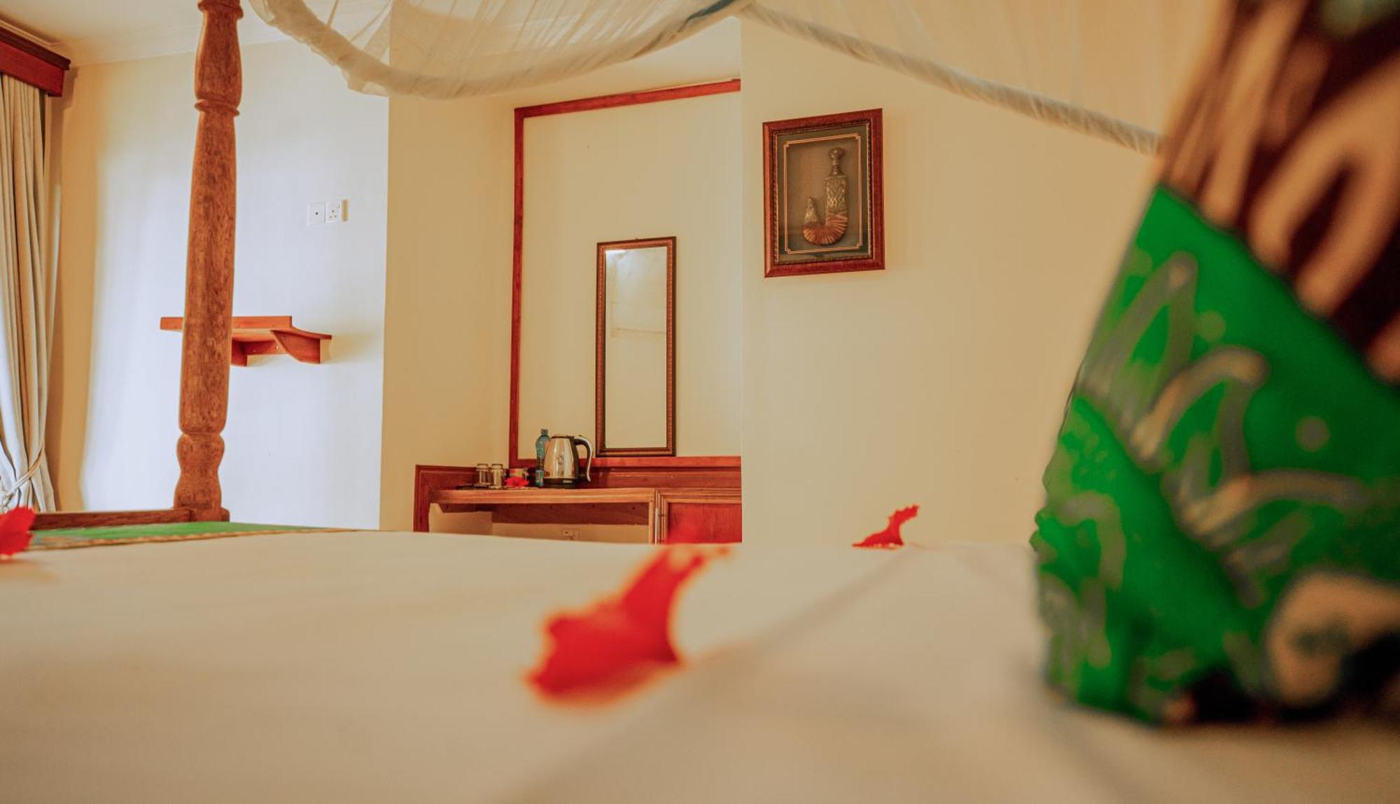 Sansi Kae Beach Resort Michamvi Kae Экстерьер фото