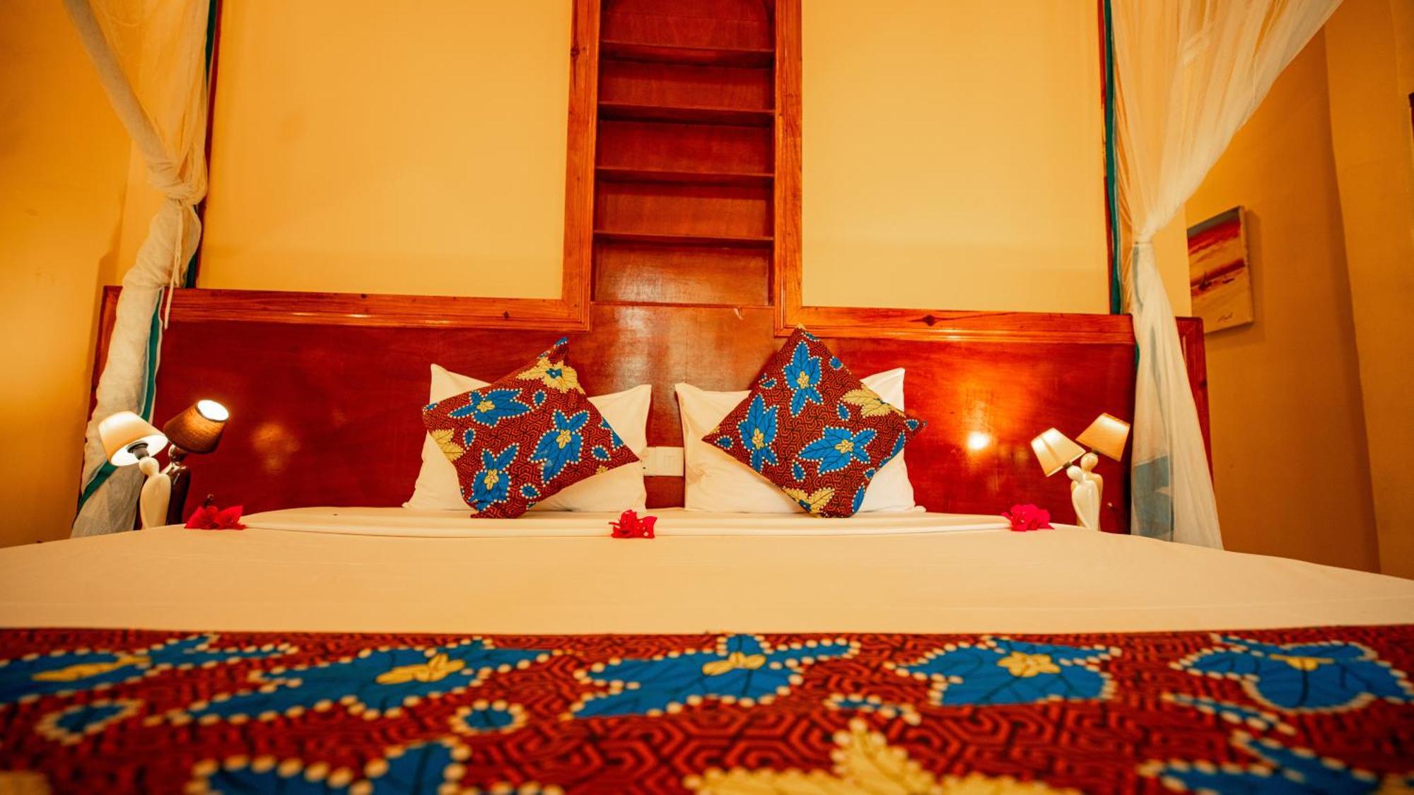 Sansi Kae Beach Resort Michamvi Kae Экстерьер фото
