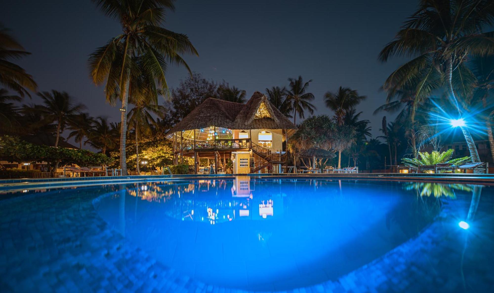 Sansi Kae Beach Resort Michamvi Kae Экстерьер фото