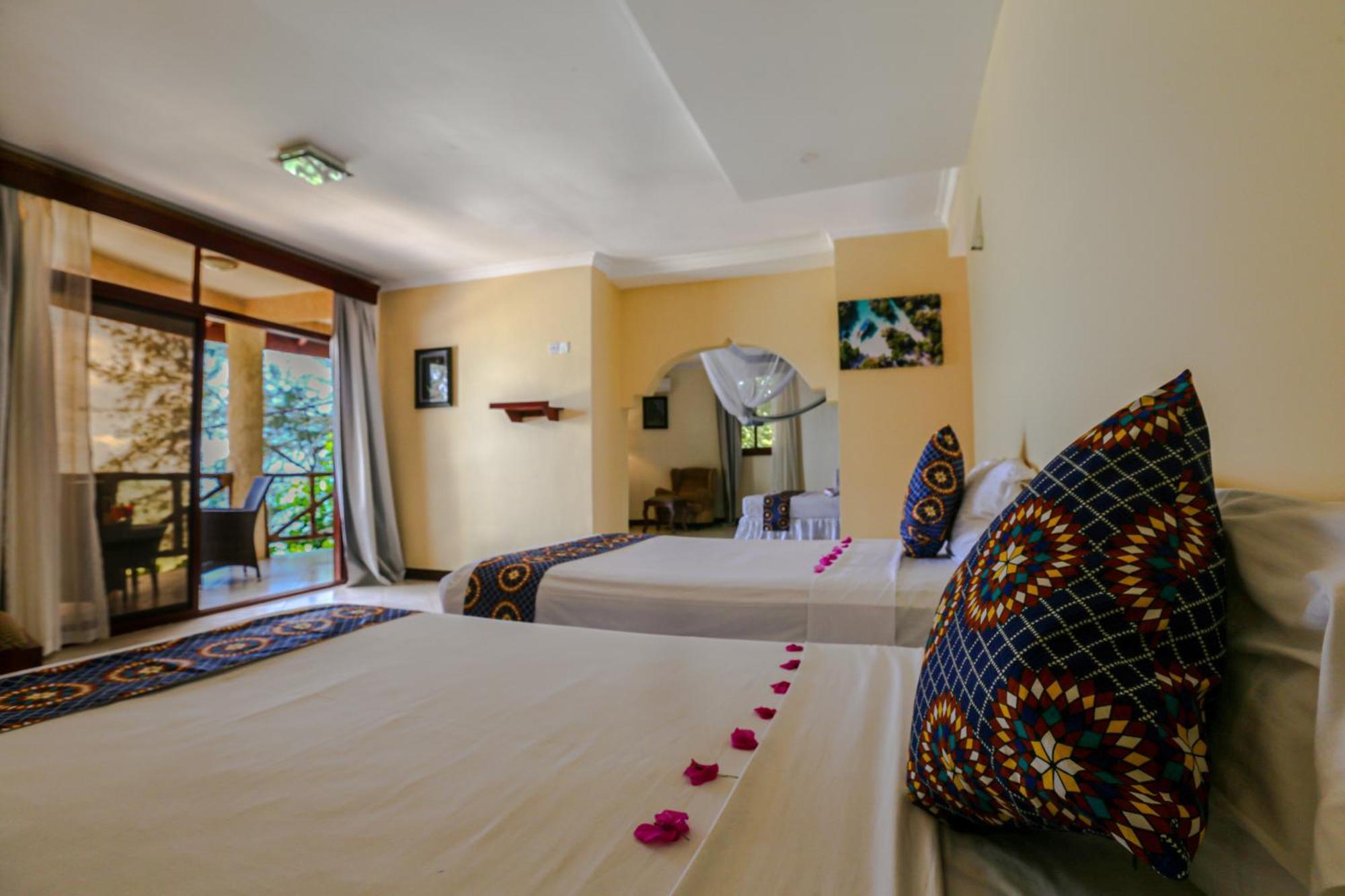 Sansi Kae Beach Resort Michamvi Kae Экстерьер фото