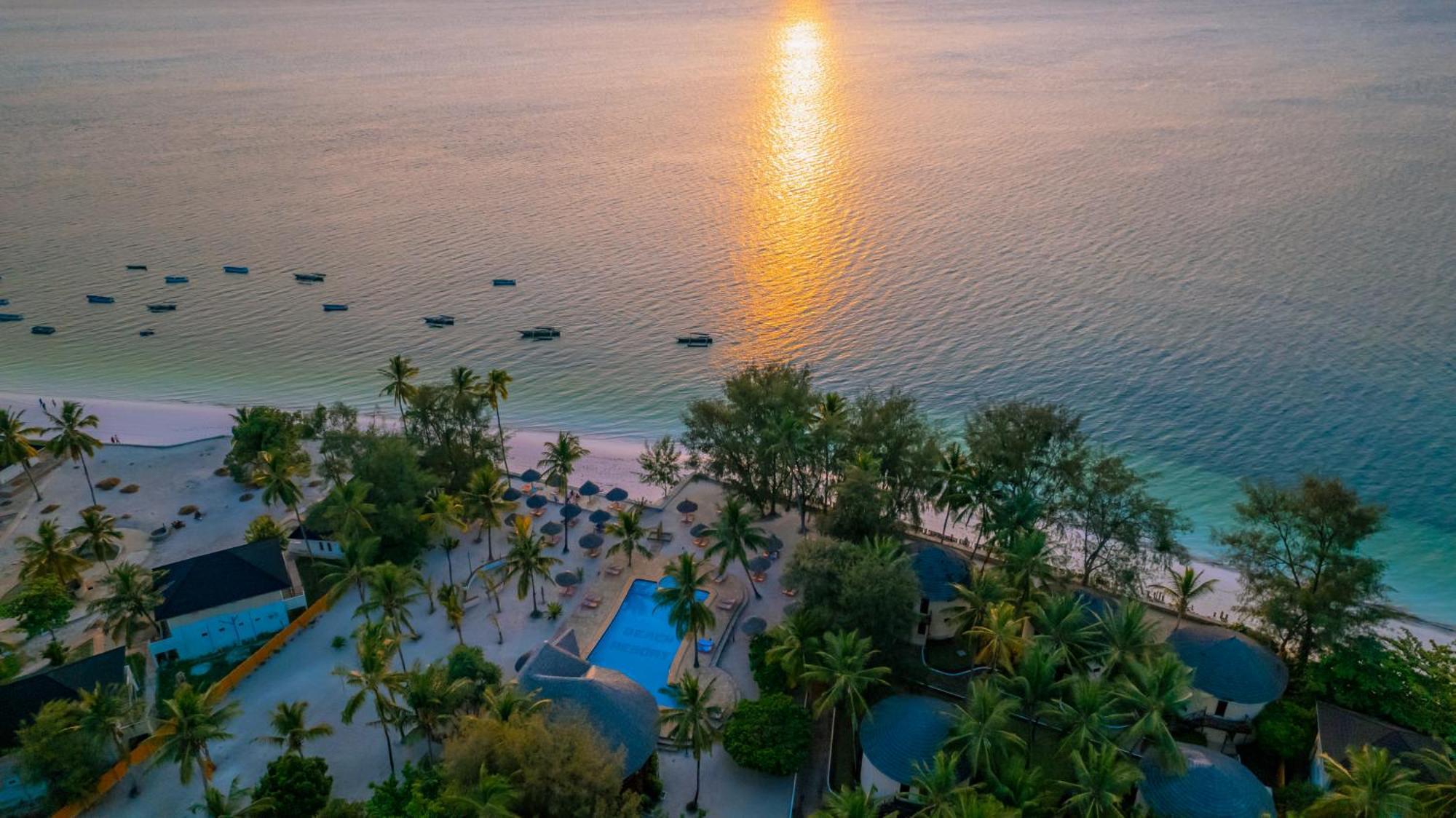 Sansi Kae Beach Resort Michamvi Kae Экстерьер фото