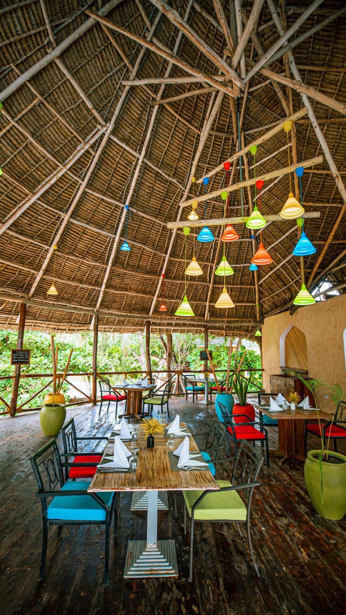 Sansi Kae Beach Resort Michamvi Kae Экстерьер фото