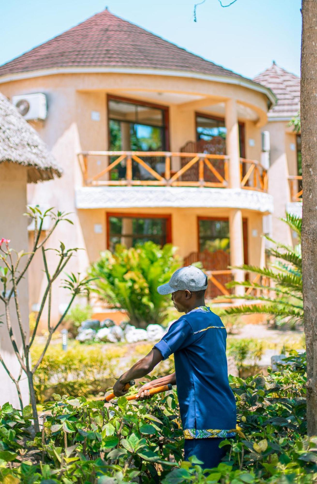 Sansi Kae Beach Resort Michamvi Kae Экстерьер фото