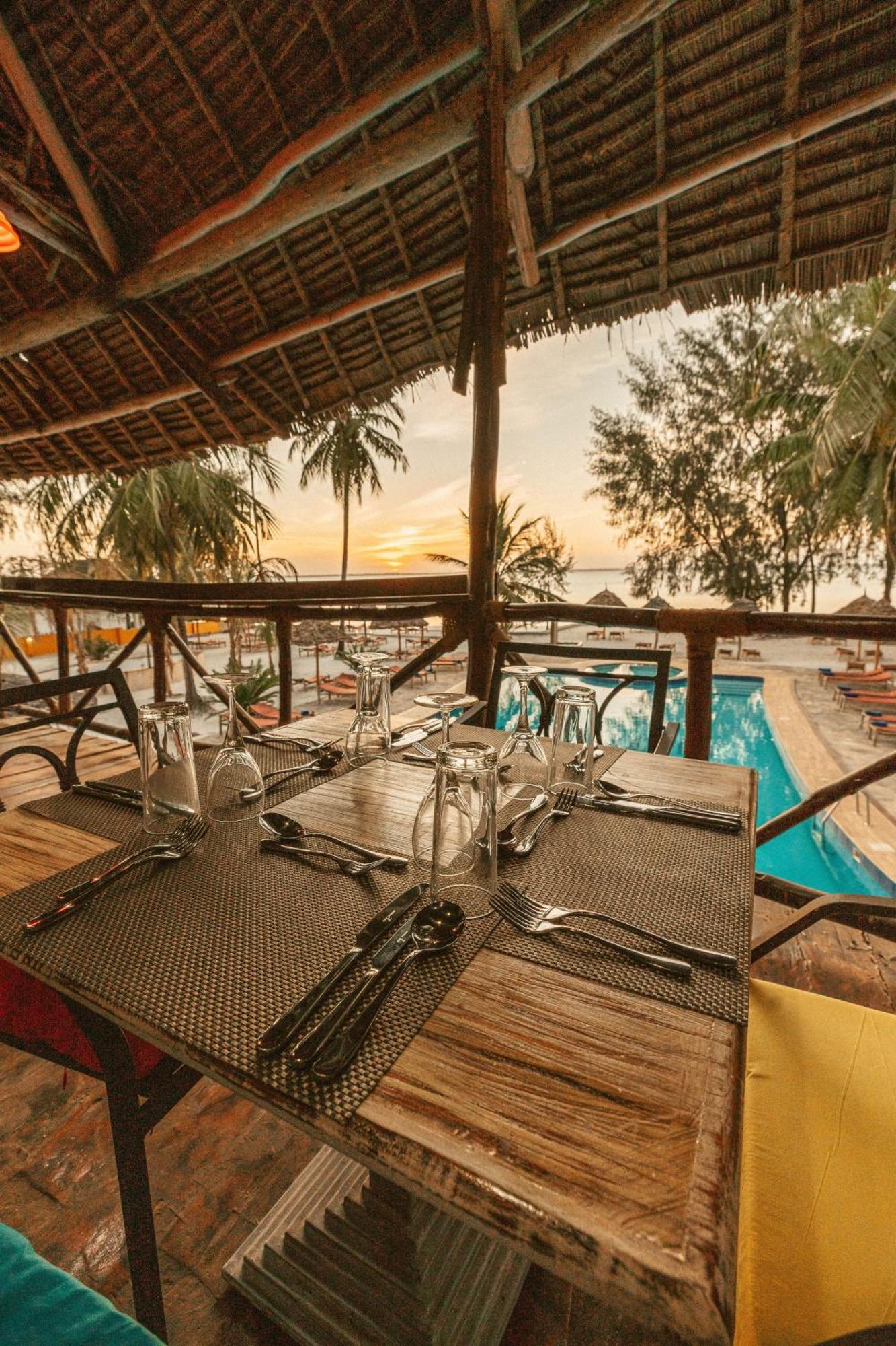 Sansi Kae Beach Resort Michamvi Kae Экстерьер фото