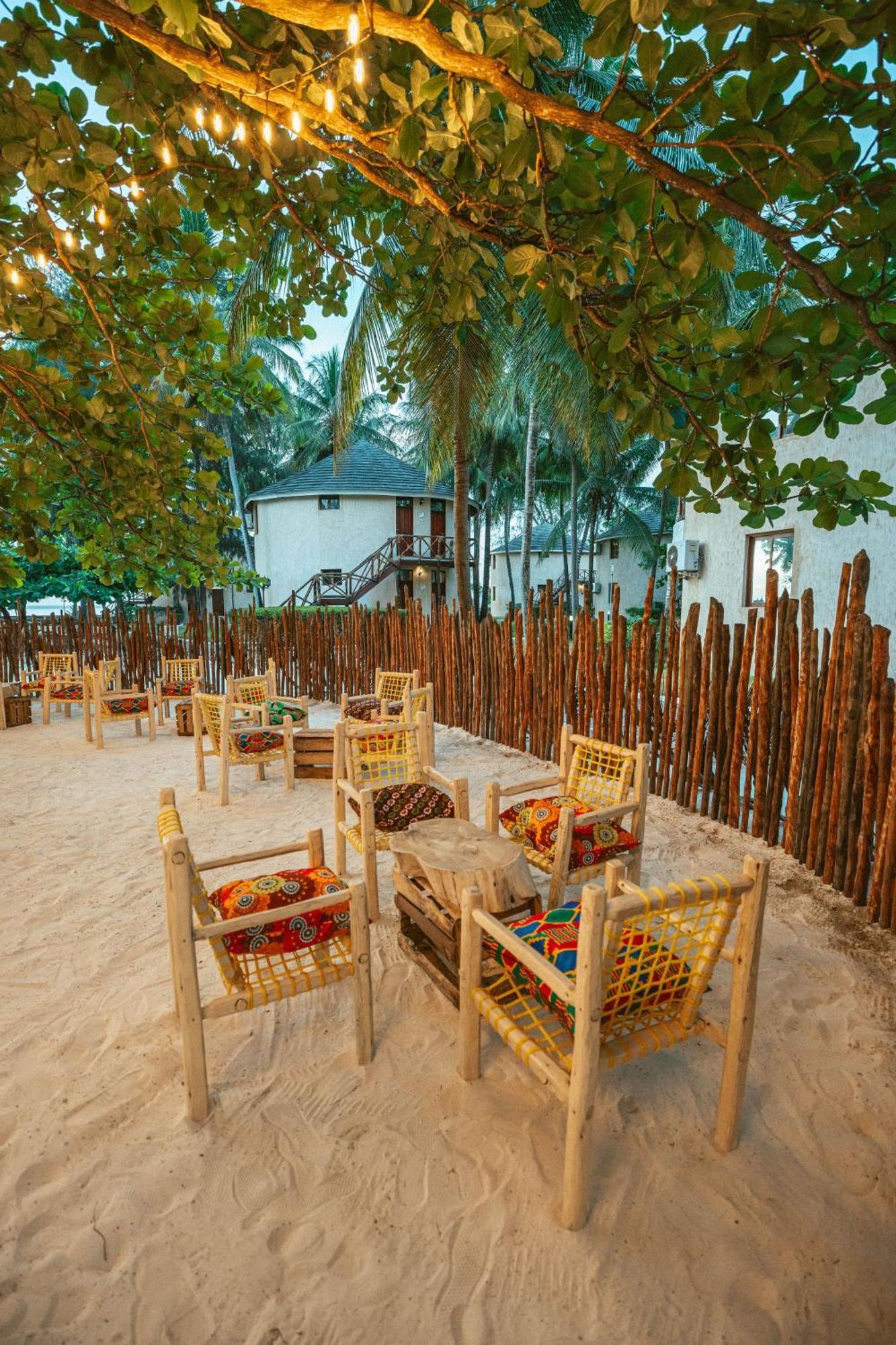 Sansi Kae Beach Resort Michamvi Kae Экстерьер фото