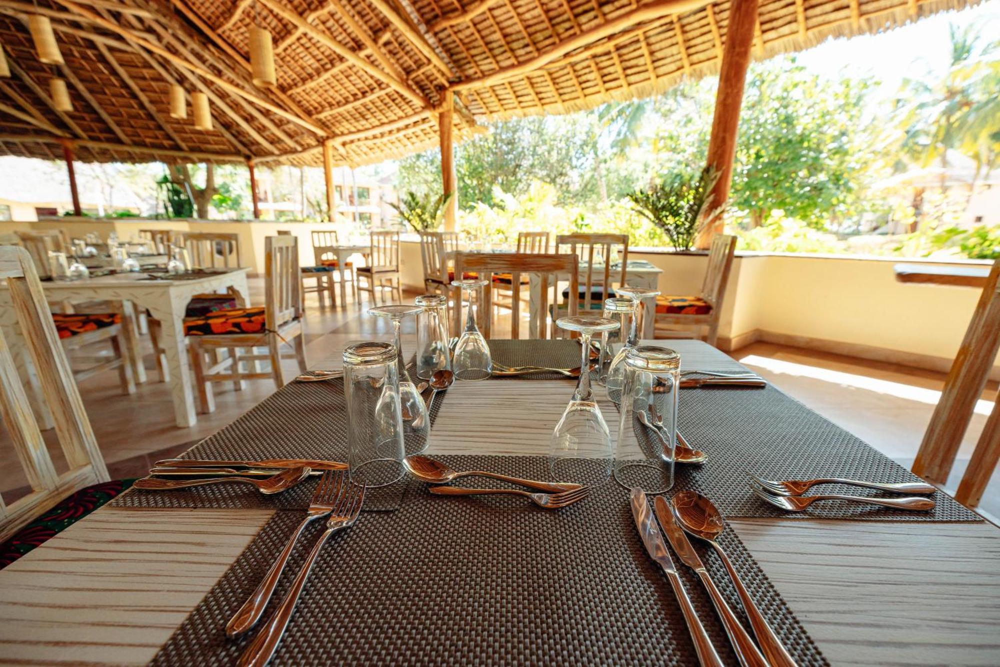 Sansi Kae Beach Resort Michamvi Kae Экстерьер фото